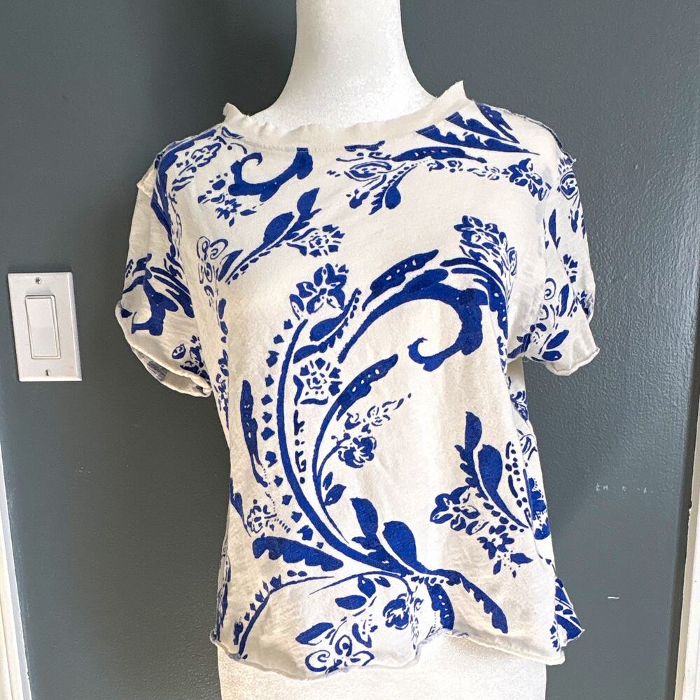 Maeve Women’s Petite XSP White Blue Floral Knit Short Sleeve Round Neck T-Shirt